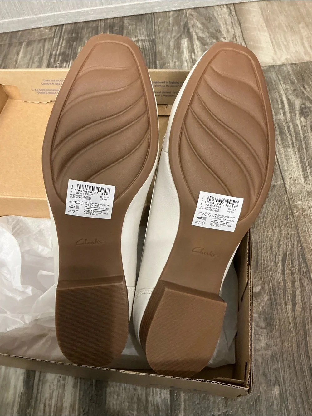 Clarks refined leather